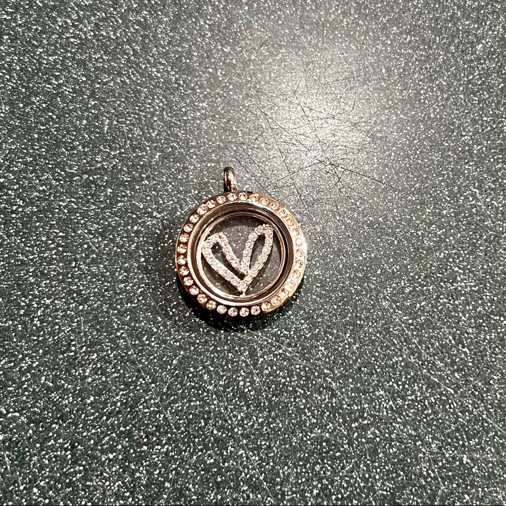 Origami Owl Rhinestone locket with rhinestone heart plate